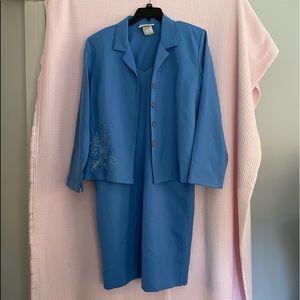 LESLIE BELLE Vintage Light blue 2-piece sleeveless dress and jacket size 18.